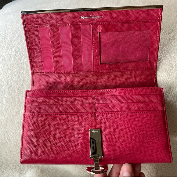 SOLD- Salvatore Ferragamo long wallet- vintage - Picture 15 of 17